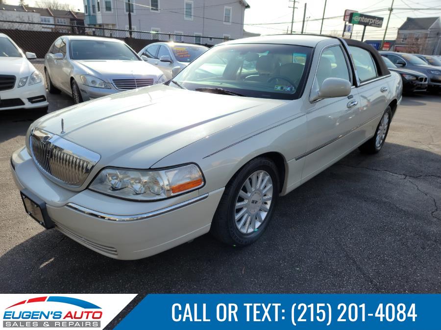 2005 Lincoln Town Car 4dr Sdn Signature, available for sale in Philadelphia, Pennsylvania | Eugen's Auto Sales & Repairs. Philadelphia, Pennsylvania