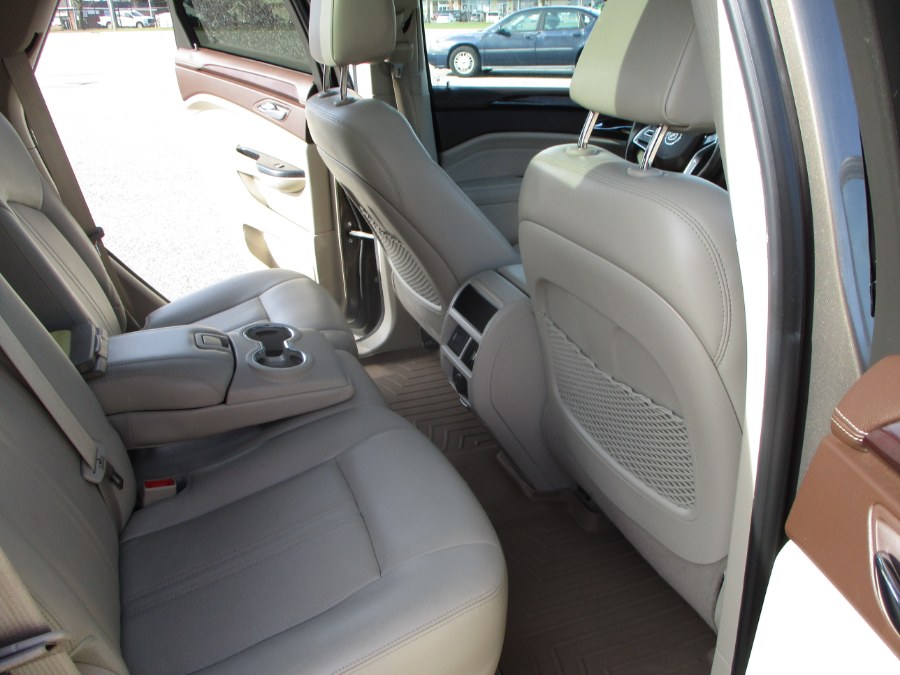 2014 Cadillac SRX AWD 4dr Luxury Collection, available for sale in Massapequa, New York | South Shore Auto Brokers & Sales. Massapequa, New York 2014 Cadillac SRX AWD 4dr Luxury Collection, available for sale in Massapequa, New York | South Shore Auto Brokers & Sales. Massapequa, New York