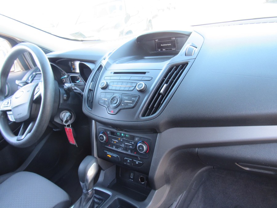 Used Ford Escape SE 4WD 2018 | NJ Used Cars Center. Irvington, New Jersey Used Ford Escape SE 4WD 2018 | NJ Used Cars Center. Irvington, New Jersey