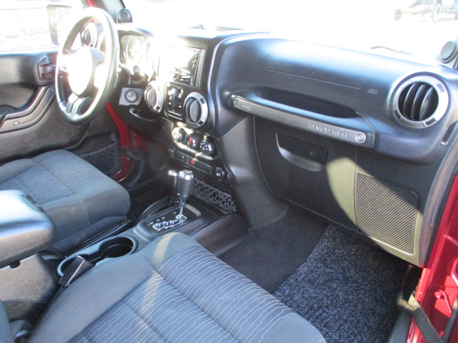 2012 Jeep Wrangler Unlimited 4WD 4dr Sport, available for sale in Suffield, Connecticut | Suffield Auto LLC. Suffield, Connecticut 2012 Jeep Wrangler Unlimited 4WD 4dr Sport, available for sale in Suffield, Connecticut | Suffield Auto LLC. Suffield, Connecticut