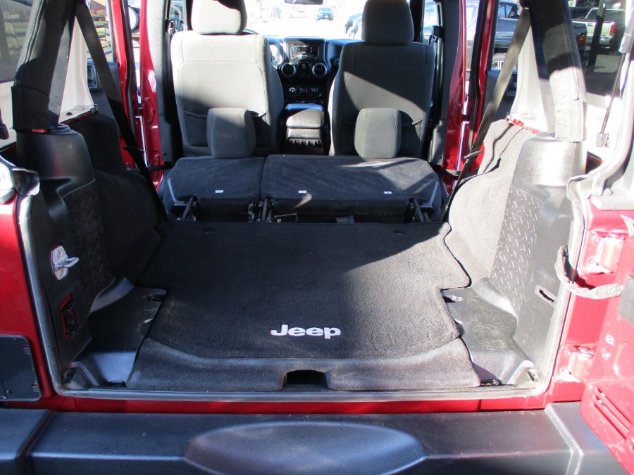 2012 Jeep Wrangler Unlimited 4WD 4dr Sport, available for sale in Suffield, Connecticut | Suffield Auto LLC. Suffield, Connecticut 2012 Jeep Wrangler Unlimited 4WD 4dr Sport, available for sale in Suffield, Connecticut | Suffield Auto LLC. Suffield, Connecticut