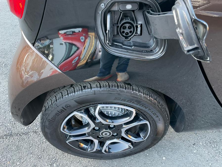 Used smart fortwo electric drive passion 2018 | Green Light Auto Wholesale. Daly City, California Used smart fortwo electric drive passion 2018 | Green Light Auto Wholesale. Daly City, California