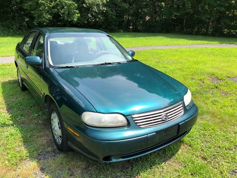 1999 Chevrolet Malibu 4dr Sdn, available for sale in Plainville, Connecticut | Choice Group LLC Choice Motor Car. Plainville, Connecticut