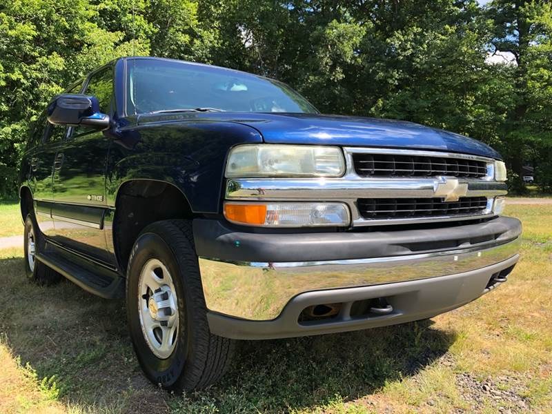 2003 Chevrolet Tahoe 4dr 1500 4WD LS, available for sale in Plainville, Connecticut | Choice Group LLC Choice Motor Car. Plainville, Connecticut