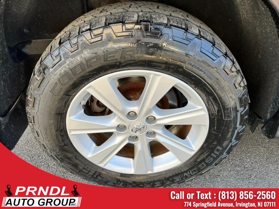 Used Toyota Highlander 4WD 4dr V6 SE (Natl) 2012 | PRNDL Auto Group. Irvington, New Jersey Used Toyota Highlander 4WD 4dr V6 SE (Natl) 2012 | PRNDL Auto Group. Irvington, New Jersey