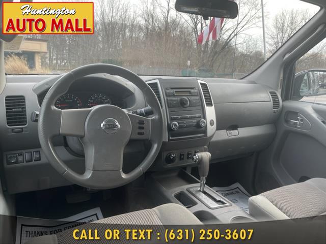 2010 Nissan Frontier 4WD Crew Cab LWB Auto SE, available for sale in Huntington Station, New York | Huntington Auto Mall. Huntington Station, New York 2010 Nissan Frontier 4WD Crew Cab LWB Auto SE, available for sale in Huntington Station, New York | Huntington Auto Mall. Huntington Station, New York