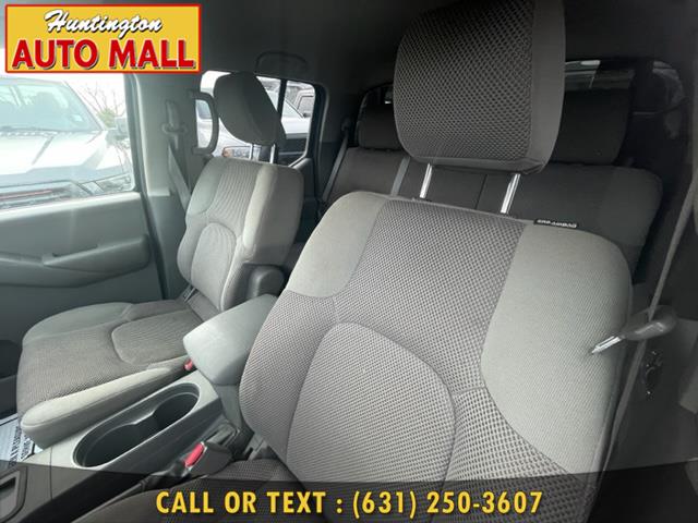 2010 Nissan Frontier 4WD Crew Cab LWB Auto SE, available for sale in Huntington Station, New York | Huntington Auto Mall. Huntington Station, New York 2010 Nissan Frontier 4WD Crew Cab LWB Auto SE, available for sale in Huntington Station, New York | Huntington Auto Mall. Huntington Station, New York