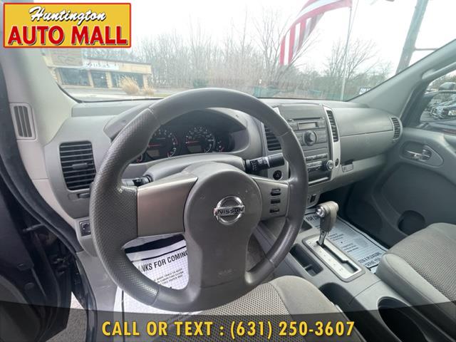 2010 Nissan Frontier 4WD Crew Cab LWB Auto SE, available for sale in Huntington Station, New York | Huntington Auto Mall. Huntington Station, New York 2010 Nissan Frontier 4WD Crew Cab LWB Auto SE, available for sale in Huntington Station, New York | Huntington Auto Mall. Huntington Station, New York