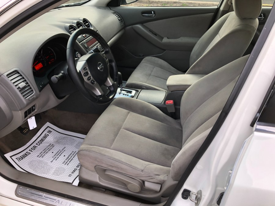 Used Nissan Altima 4dr Sdn I4 CVT 2.5 S 2012 | Ledyard Auto Sale LLC. Hartford , Connecticut