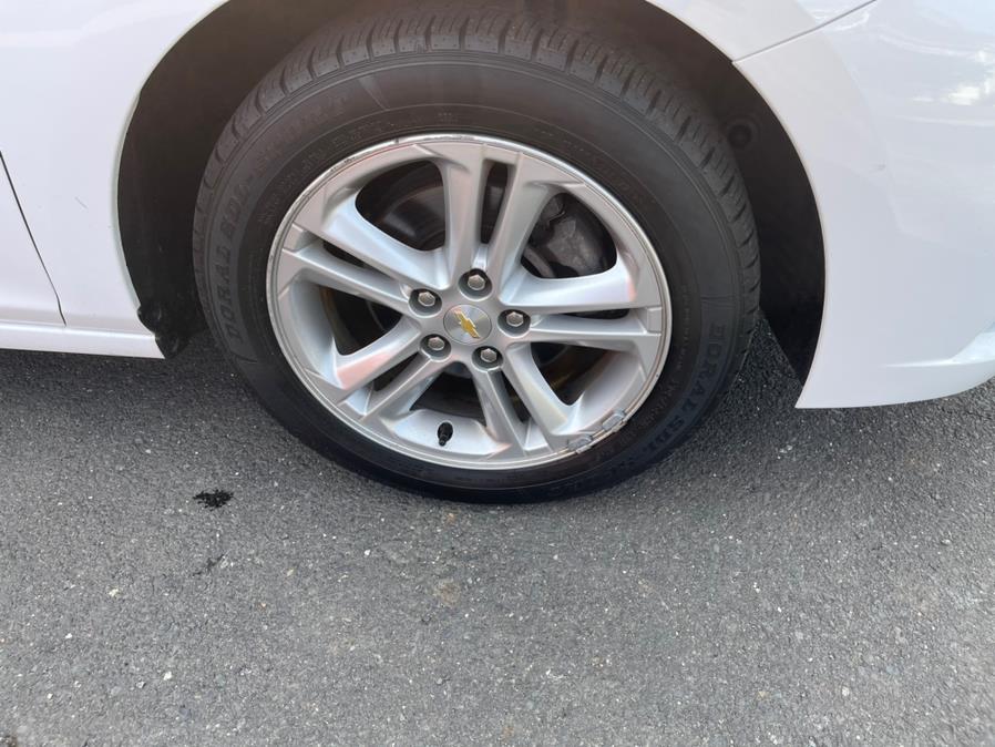 2016 Chevrolet Cruze 4dr Sdn Auto LT, available for sale in New Britain, Connecticut | Central Auto Sales & Service. New Britain, Connecticut 2016 Chevrolet Cruze 4dr Sdn Auto LT, available for sale in New Britain, Connecticut | Central Auto Sales & Service. New Britain, Connecticut