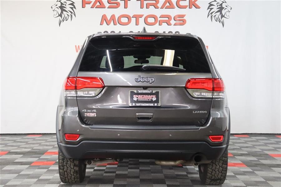 Used Jeep Grand Cherokee LAREDO 2018 | Fast Track Motors. Paterson, New Jersey Used Jeep Grand Cherokee LAREDO 2018 | Fast Track Motors. Paterson, New Jersey
