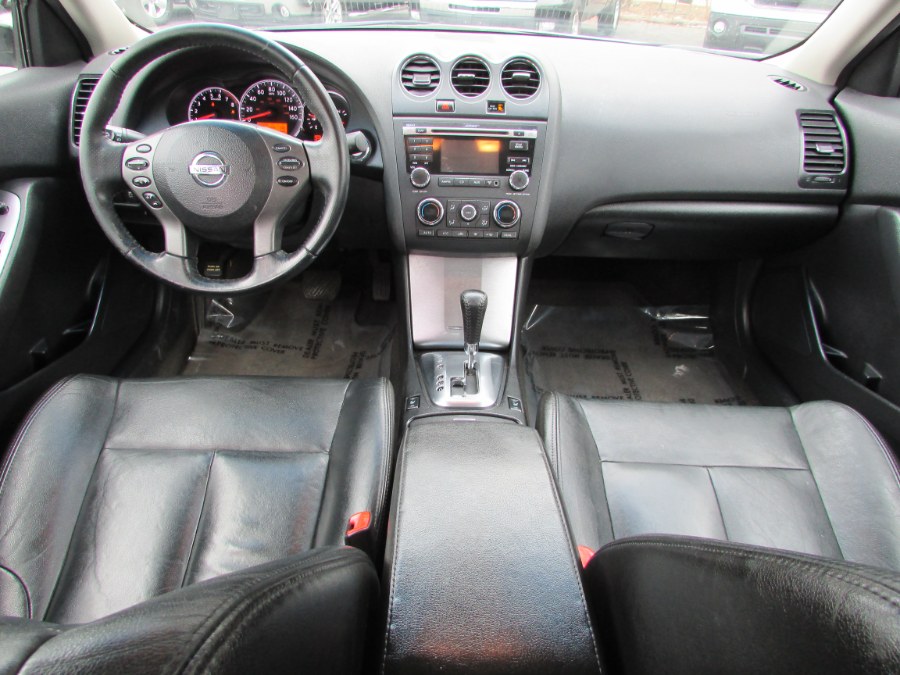 Used Nissan Altima 4dr Sdn I4 CVT 2.5 SL 2011 | United Auto Sales of E Windsor, Inc. East Windsor, Connecticut Used Nissan Altima 4dr Sdn I4 CVT 2.5 SL 2011 | United Auto Sales of E Windsor, Inc. East Windsor, Connecticut