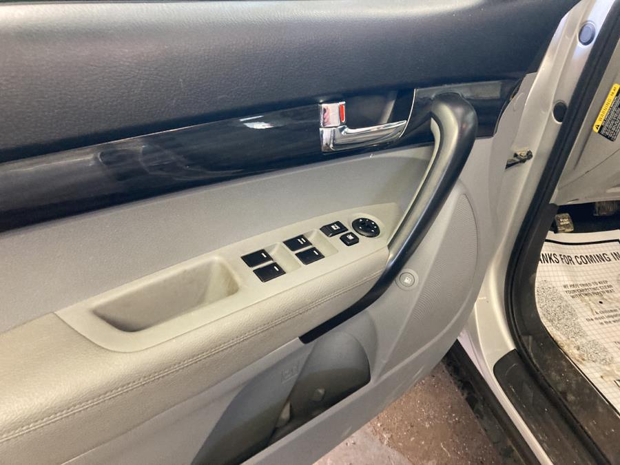 Used Kia Sorento AWD 4dr I4 LX 2011 | Maine Central Motors. Pittsfield, Maine Used Kia Sorento AWD 4dr I4 LX 2011 | Maine Central Motors. Pittsfield, Maine