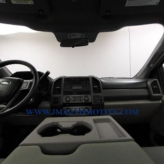 Used Ford Super Duty F-250 Srw XL 4WD Reg Cab 8' Box 2017 | J&M Automotive Sls&Svc LLC. Naugatuck, Connecticut Used Ford Super Duty F-250 Srw XL 4WD Reg Cab 8' Box 2017 | J&M Automotive Sls&Svc LLC. Naugatuck, Connecticut