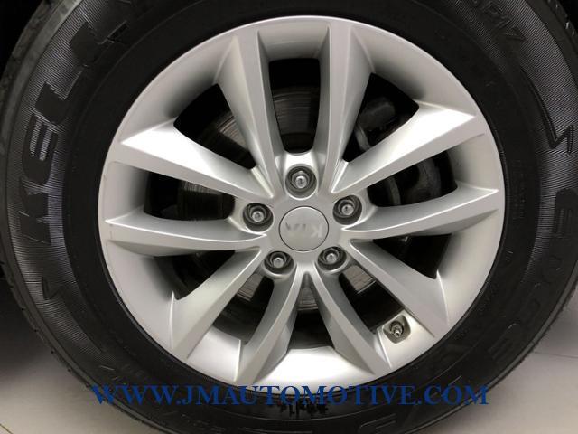 Used Kia Sorento LX AWD 2017 | J&M Automotive Sls&Svc LLC. Naugatuck, Connecticut Used Kia Sorento LX AWD 2017 | J&M Automotive Sls&Svc LLC. Naugatuck, Connecticut