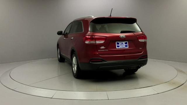 Used Kia Sorento LX AWD 2017 | J&M Automotive Sls&Svc LLC. Naugatuck, Connecticut Used Kia Sorento LX AWD 2017 | J&M Automotive Sls&Svc LLC. Naugatuck, Connecticut