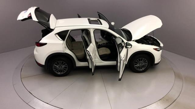Used Mazda Cx-5 Touring AWD 2017 | J&M Automotive Sls&Svc LLC. Naugatuck, Connecticut Used Mazda Cx-5 Touring AWD 2017 | J&M Automotive Sls&Svc LLC. Naugatuck, Connecticut