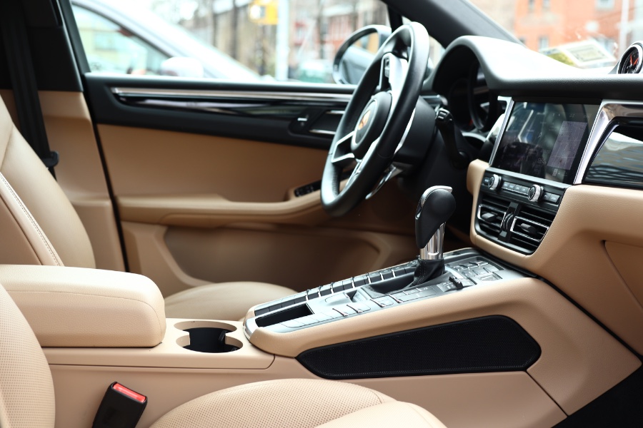 Used Porsche Macan AWD 2020 | Hillside Auto Mall Inc.. Jamaica, New York Used Porsche Macan AWD 2020 | Hillside Auto Mall Inc.. Jamaica, New York