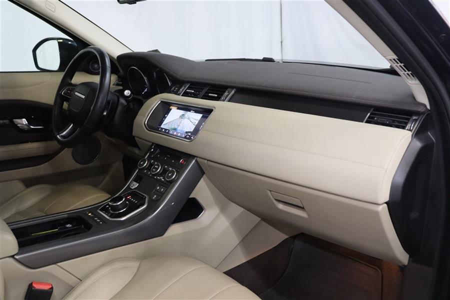 Used Land Rover Range Rover Evoque SE 2018 | Fast Track Motors. Paterson, New Jersey Used Land Rover Range Rover Evoque SE 2018 | Fast Track Motors. Paterson, New Jersey