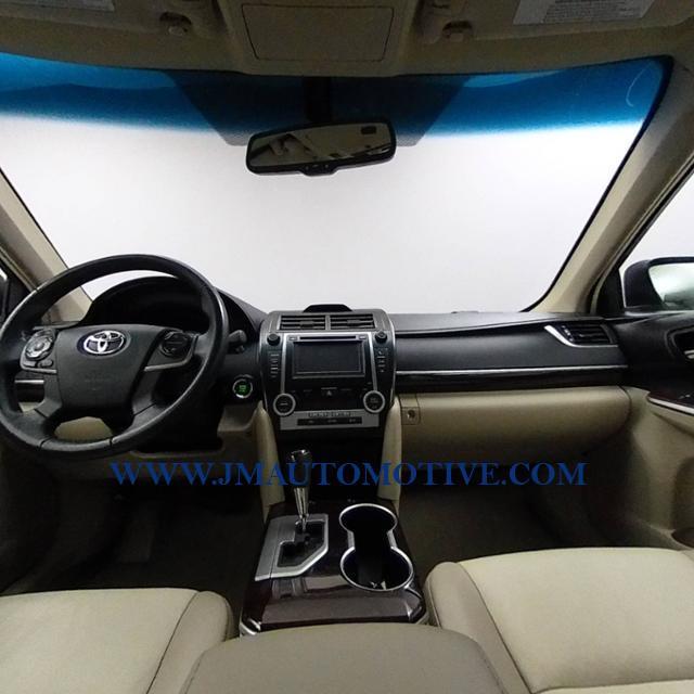 Used Toyota Camry 4dr Sdn I4 Auto XLE *Ltd Avail* 2014 | J&M Automotive Sls&Svc LLC. Naugatuck, Connecticut Used Toyota Camry 4dr Sdn I4 Auto XLE *Ltd Avail* 2014 | J&M Automotive Sls&Svc LLC. Naugatuck, Connecticut