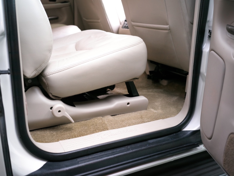 2003 Cadillac Escalade ESV 4dr AWD, available for sale in North Salem, New York | Meccanic Shop North Inc. North Salem, New York 2003 Cadillac Escalade ESV 4dr AWD, available for sale in North Salem, New York | Meccanic Shop North Inc. North Salem, New York