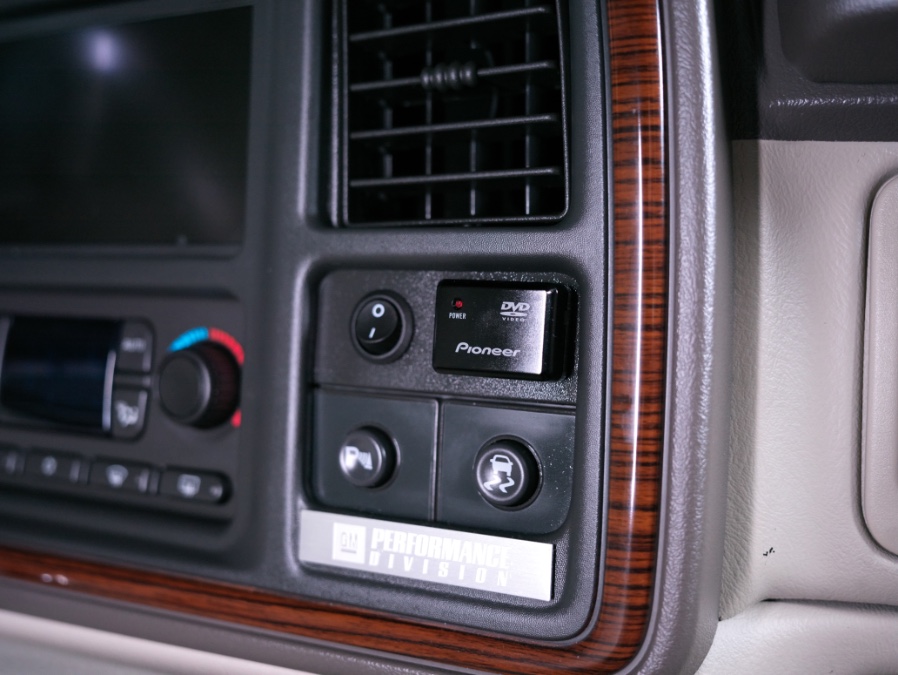 2003 Cadillac Escalade ESV 4dr AWD, available for sale in North Salem, New York | Meccanic Shop North Inc. North Salem, New York 2003 Cadillac Escalade ESV 4dr AWD, available for sale in North Salem, New York | Meccanic Shop North Inc. North Salem, New York
