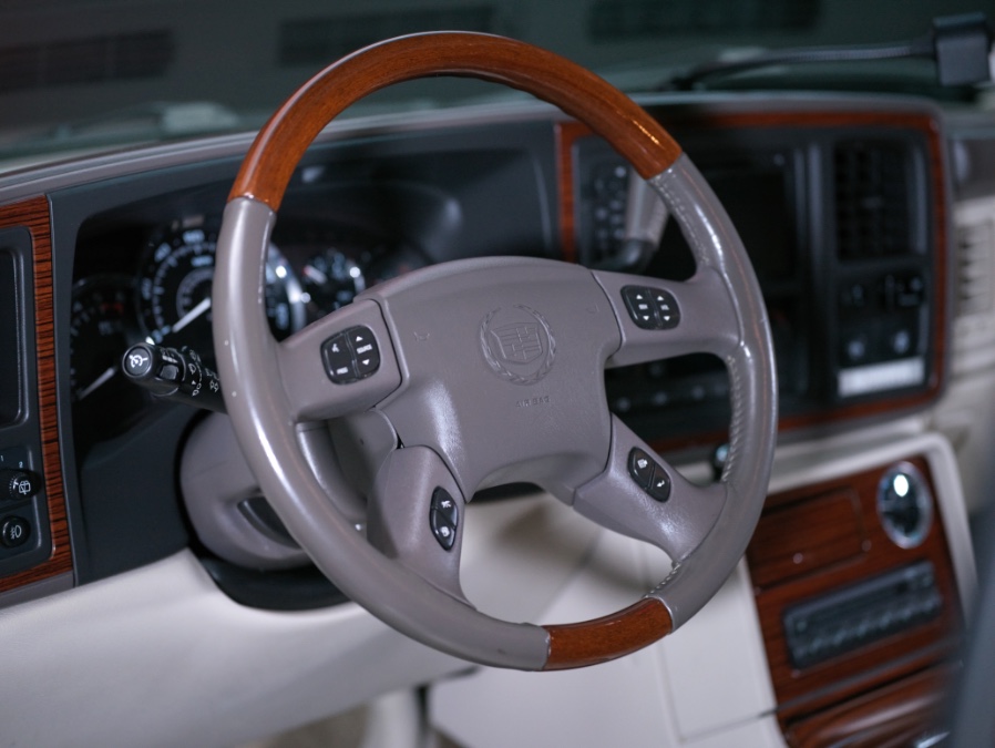 2003 Cadillac Escalade ESV 4dr AWD, available for sale in North Salem, New York | Meccanic Shop North Inc. North Salem, New York 2003 Cadillac Escalade ESV 4dr AWD, available for sale in North Salem, New York | Meccanic Shop North Inc. North Salem, New York