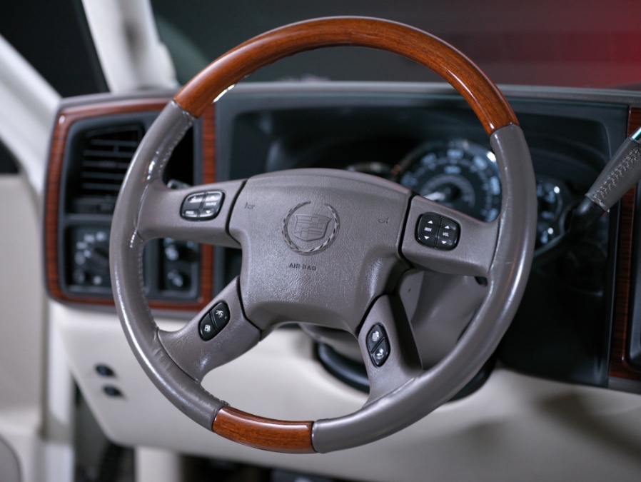 2003 Cadillac Escalade ESV 4dr AWD, available for sale in North Salem, New York | Meccanic Shop North Inc. North Salem, New York 2003 Cadillac Escalade ESV 4dr AWD, available for sale in North Salem, New York | Meccanic Shop North Inc. North Salem, New York