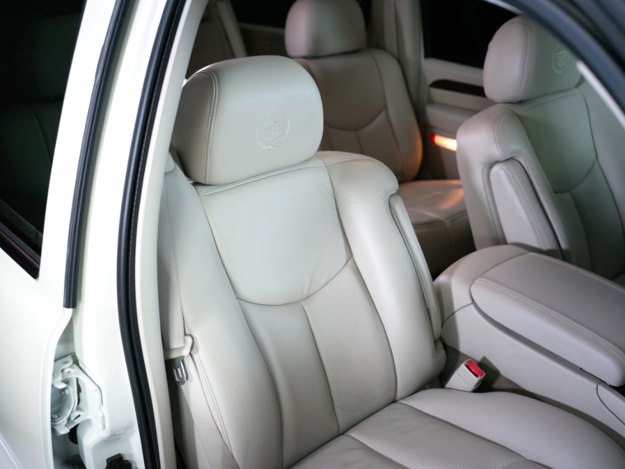 2003 Cadillac Escalade ESV 4dr AWD, available for sale in North Salem, New York | Meccanic Shop North Inc. North Salem, New York 2003 Cadillac Escalade ESV 4dr AWD, available for sale in North Salem, New York | Meccanic Shop North Inc. North Salem, New York