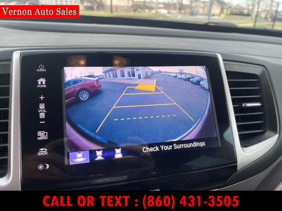 2017 Honda Ridgeline RTL-T 4x4 Crew Cab 5.3'' Bed, available for sale in Manchester, Connecticut | Vernon Auto Sale & Service. Manchester, Connecticut 2017 Honda Ridgeline RTL-T 4x4 Crew Cab 5.3'' Bed, available for sale in Manchester, Connecticut | Vernon Auto Sale & Service. Manchester, Connecticut
