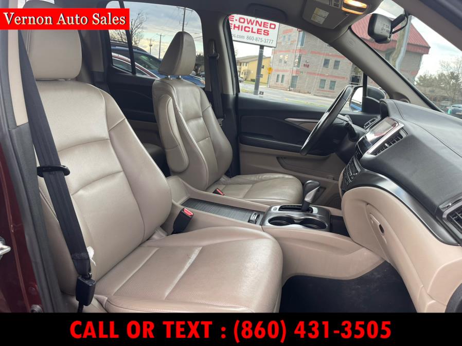 2017 Honda Ridgeline RTL-T 4x4 Crew Cab 5.3'' Bed, available for sale in Manchester, Connecticut | Vernon Auto Sale & Service. Manchester, Connecticut 2017 Honda Ridgeline RTL-T 4x4 Crew Cab 5.3'' Bed, available for sale in Manchester, Connecticut | Vernon Auto Sale & Service. Manchester, Connecticut