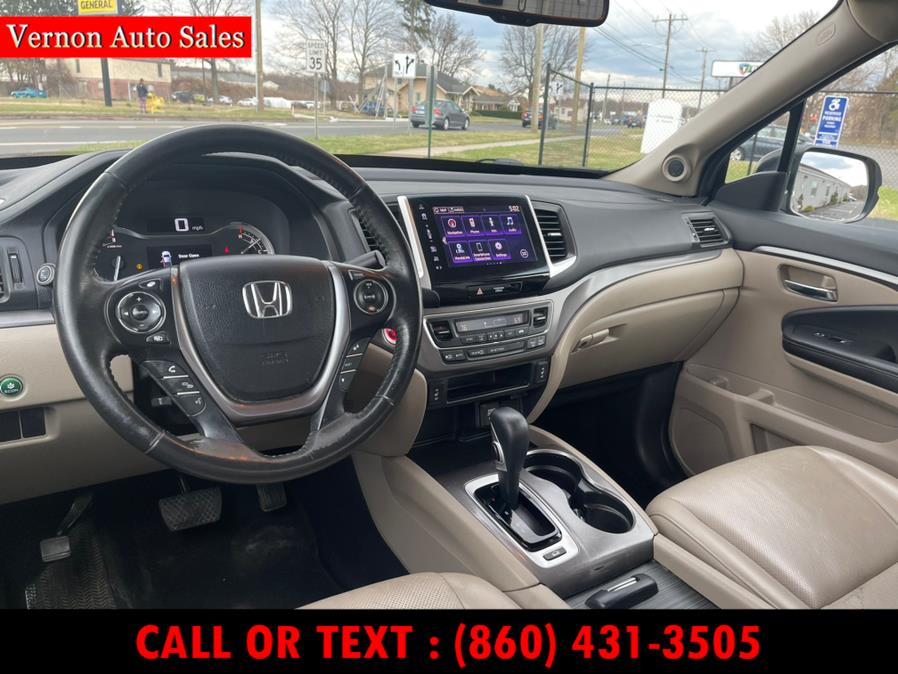 2017 Honda Ridgeline RTL-T 4x4 Crew Cab 5.3'' Bed, available for sale in Manchester, Connecticut | Vernon Auto Sale & Service. Manchester, Connecticut 2017 Honda Ridgeline RTL-T 4x4 Crew Cab 5.3'' Bed, available for sale in Manchester, Connecticut | Vernon Auto Sale & Service. Manchester, Connecticut
