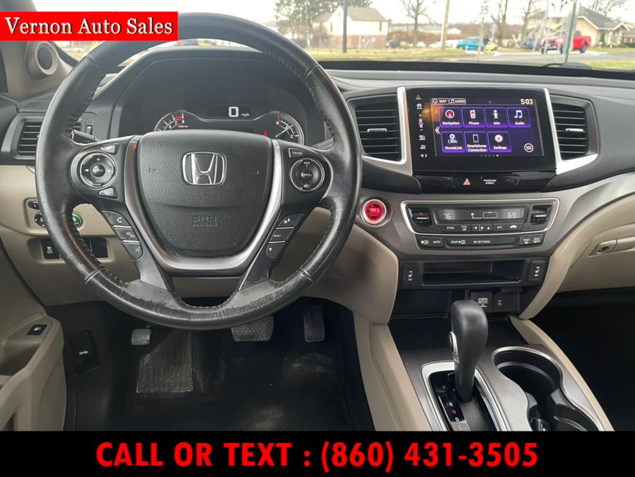 2017 Honda Ridgeline RTL-T 4x4 Crew Cab 5.3'' Bed, available for sale in Manchester, Connecticut | Vernon Auto Sale & Service. Manchester, Connecticut 2017 Honda Ridgeline RTL-T 4x4 Crew Cab 5.3'' Bed, available for sale in Manchester, Connecticut | Vernon Auto Sale & Service. Manchester, Connecticut