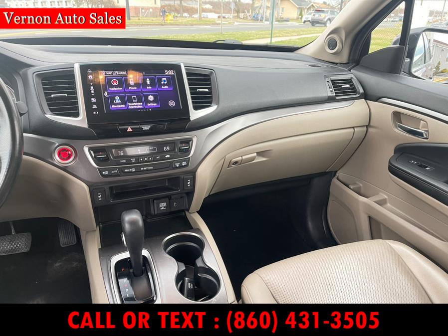 2017 Honda Ridgeline RTL-T 4x4 Crew Cab 5.3'' Bed, available for sale in Manchester, Connecticut | Vernon Auto Sale & Service. Manchester, Connecticut 2017 Honda Ridgeline RTL-T 4x4 Crew Cab 5.3'' Bed, available for sale in Manchester, Connecticut | Vernon Auto Sale & Service. Manchester, Connecticut
