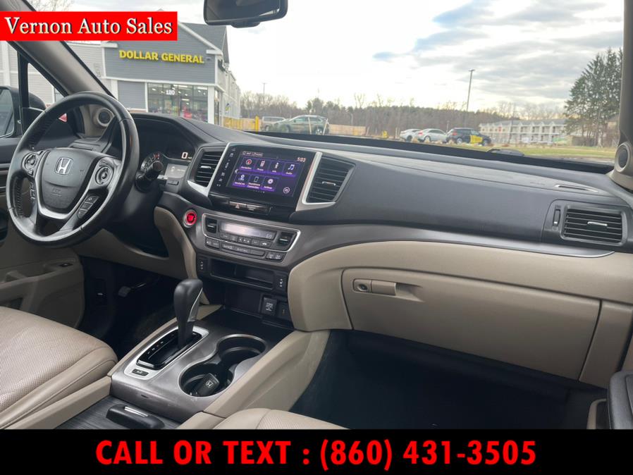 2017 Honda Ridgeline RTL-T 4x4 Crew Cab 5.3'' Bed, available for sale in Manchester, Connecticut | Vernon Auto Sale & Service. Manchester, Connecticut 2017 Honda Ridgeline RTL-T 4x4 Crew Cab 5.3'' Bed, available for sale in Manchester, Connecticut | Vernon Auto Sale & Service. Manchester, Connecticut