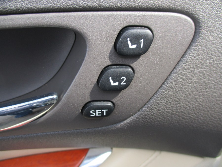 Used Lexus ES 350 4dr Sdn 2010 | Cos Central Auto. Meriden, Connecticut Used Lexus ES 350 4dr Sdn 2010 | Cos Central Auto. Meriden, Connecticut