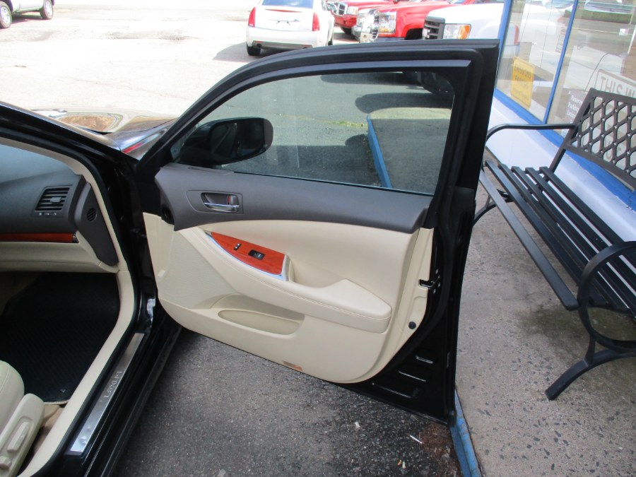 Used Lexus ES 350 4dr Sdn 2010 | Cos Central Auto. Meriden, Connecticut Used Lexus ES 350 4dr Sdn 2010 | Cos Central Auto. Meriden, Connecticut