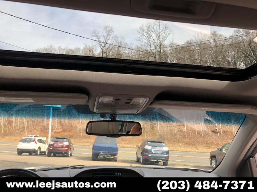 Used Honda Pilot 4WD 4dr EX-L 2012 | LeeJ's Auto Sales & Service. North Branford, Connecticut Used Honda Pilot 4WD 4dr EX-L 2012 | LeeJ's Auto Sales & Service. North Branford, Connecticut