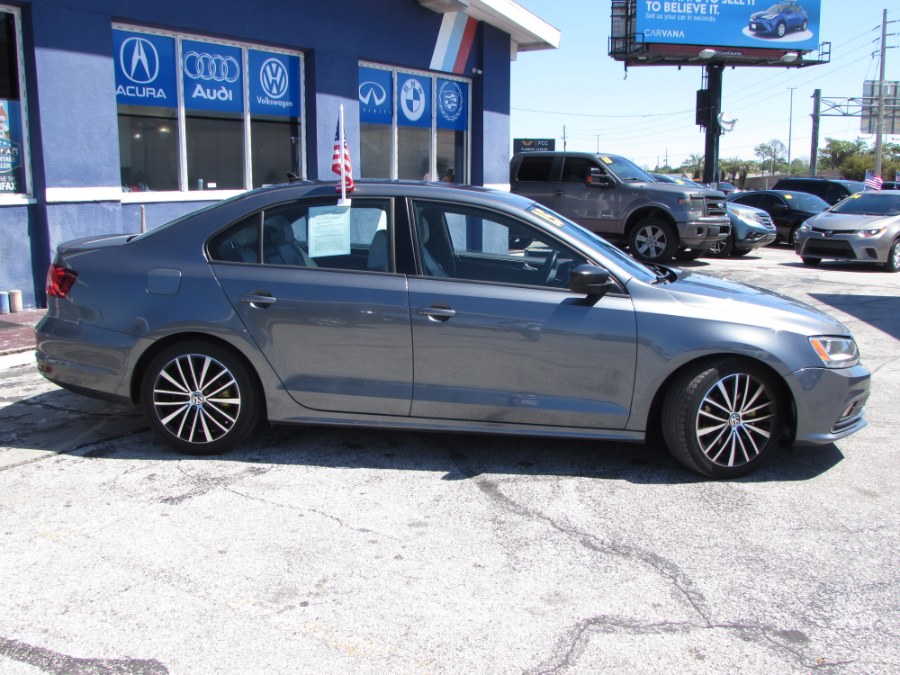 Used Volkswagen Jetta Sedan 4dr Man 1.8T Sport PZEV 2015 | VIP Auto Enterprise, Inc. Orlando, Florida Used Volkswagen Jetta Sedan 4dr Man 1.8T Sport PZEV 2015 | VIP Auto Enterprise, Inc. Orlando, Florida