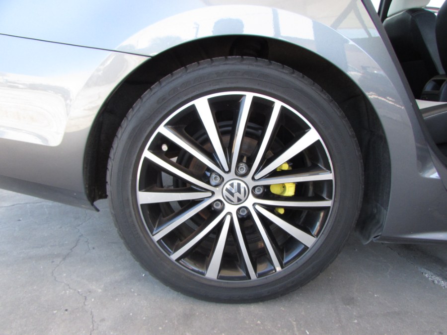 Used Volkswagen Jetta Sedan 4dr Man 1.8T Sport PZEV 2015 | VIP Auto Enterprise, Inc. Orlando, Florida Used Volkswagen Jetta Sedan 4dr Man 1.8T Sport PZEV 2015 | VIP Auto Enterprise, Inc. Orlando, Florida