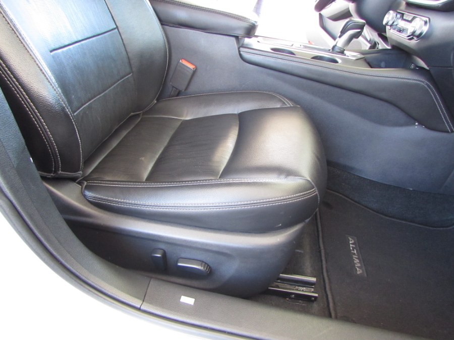 Used Nissan Altima 2.5 SL Sedan 2019 | VIP Auto Enterprise, Inc. Orlando, Florida Used Nissan Altima 2.5 SL Sedan 2019 | VIP Auto Enterprise, Inc. Orlando, Florida