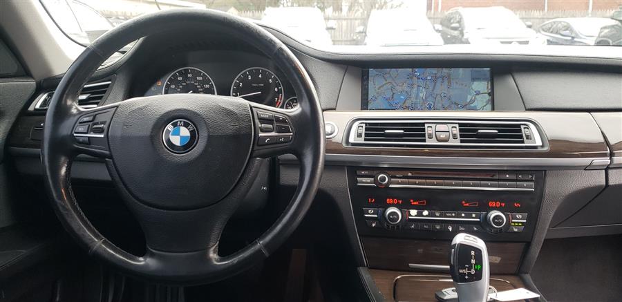 2009 BMW 7 Series 4dr Sdn 750Li, available for sale in Little Ferry, New Jersey | Victoria Preowned Autos Inc. Little Ferry, New Jersey 2009 BMW 7 Series 4dr Sdn 750Li, available for sale in Little Ferry, New Jersey | Victoria Preowned Autos Inc. Little Ferry, New Jersey