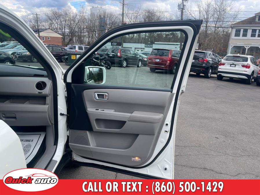 Used Honda Pilot 4WD 4dr Touring w/RES & Navi 2015 | Quick Auto LLC. Bristol, Connecticut Used Honda Pilot 4WD 4dr Touring w/RES & Navi 2015 | Quick Auto LLC. Bristol, Connecticut