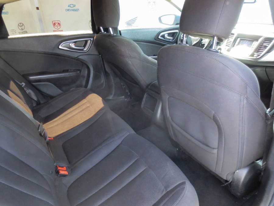 2015 Chrysler 200 4dr Sdn Limited FWD, available for sale in Santa Ana, California | Auto Max Of Santa Ana. Santa Ana, California 2015 Chrysler 200 4dr Sdn Limited FWD, available for sale in Santa Ana, California | Auto Max Of Santa Ana. Santa Ana, California