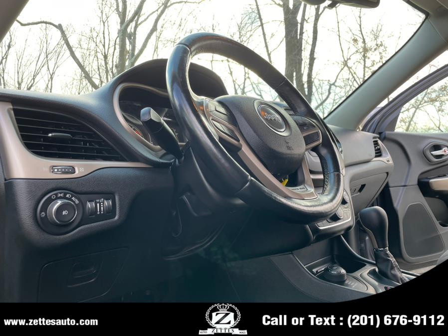 2017 Jeep Cherokee Latitude 4x4, available for sale in Jersey City, New Jersey | Zettes Auto Mall. Jersey City, New Jersey 2017 Jeep Cherokee Latitude 4x4, available for sale in Jersey City, New Jersey | Zettes Auto Mall. Jersey City, New Jersey