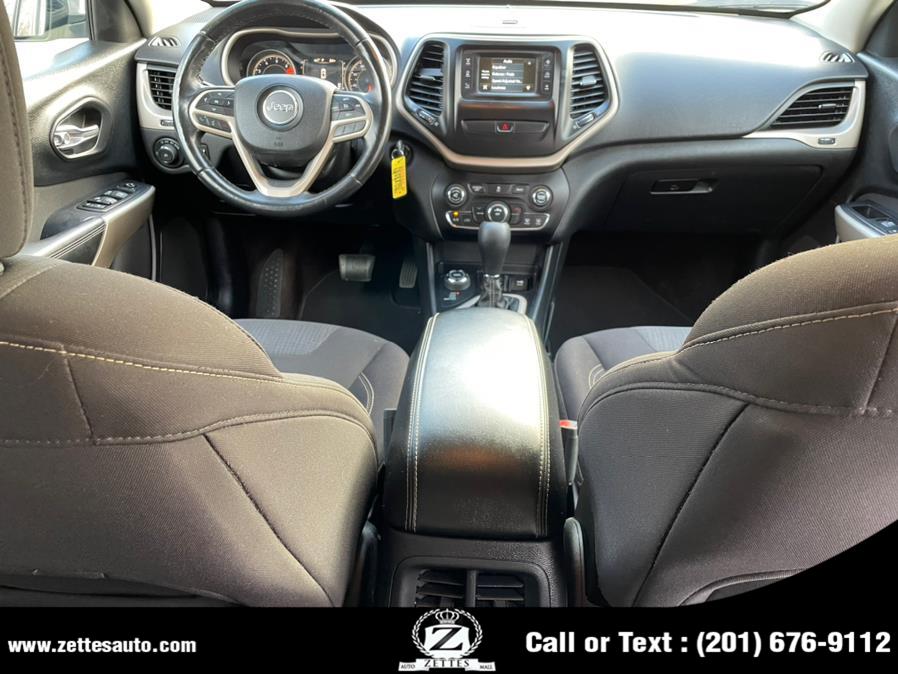 2017 Jeep Cherokee Latitude 4x4, available for sale in Jersey City, New Jersey | Zettes Auto Mall. Jersey City, New Jersey 2017 Jeep Cherokee Latitude 4x4, available for sale in Jersey City, New Jersey | Zettes Auto Mall. Jersey City, New Jersey