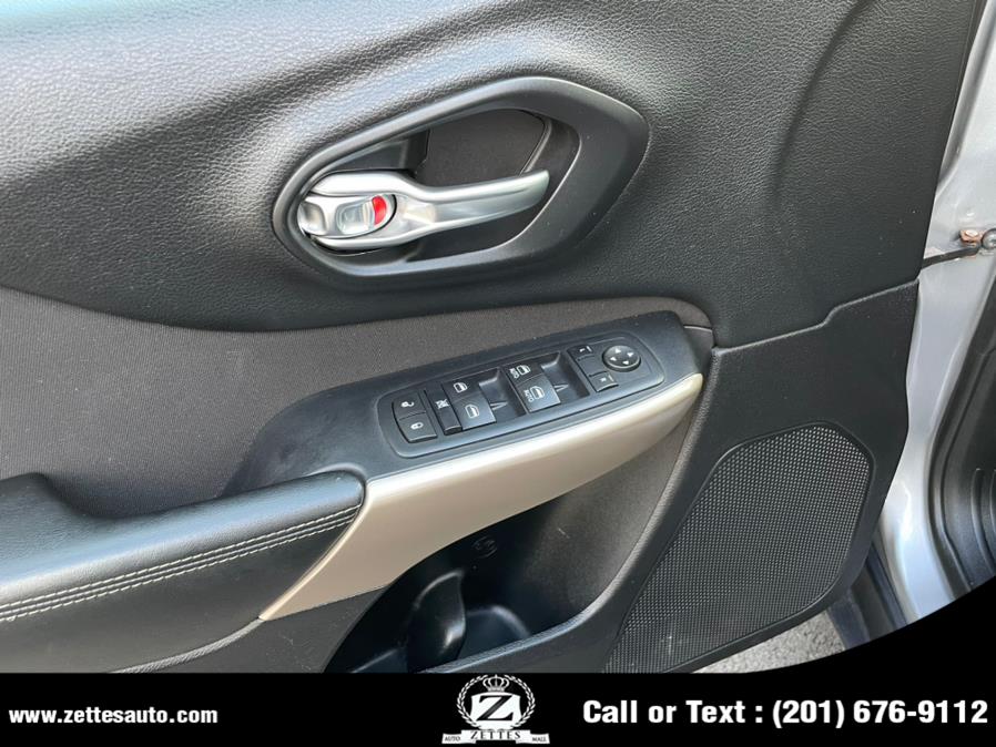 2017 Jeep Cherokee Latitude 4x4, available for sale in Jersey City, New Jersey | Zettes Auto Mall. Jersey City, New Jersey 2017 Jeep Cherokee Latitude 4x4, available for sale in Jersey City, New Jersey | Zettes Auto Mall. Jersey City, New Jersey