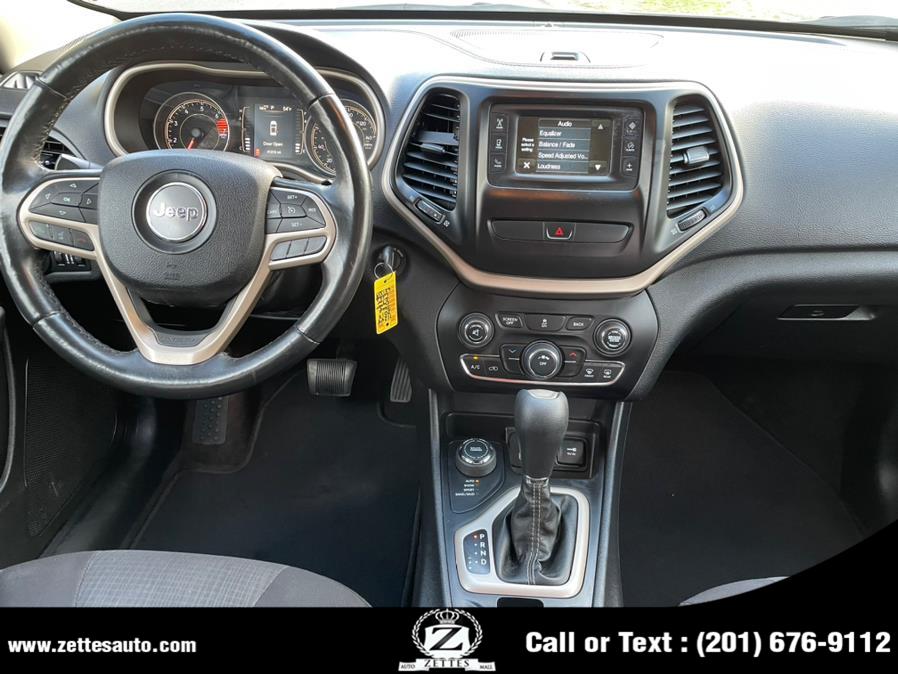 2017 Jeep Cherokee Latitude 4x4, available for sale in Jersey City, New Jersey | Zettes Auto Mall. Jersey City, New Jersey 2017 Jeep Cherokee Latitude 4x4, available for sale in Jersey City, New Jersey | Zettes Auto Mall. Jersey City, New Jersey