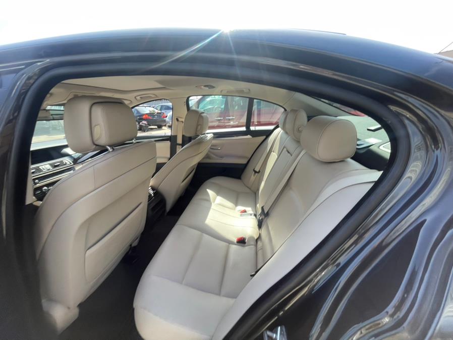 Used BMW 5 Series 4dr Sdn 528i xDrive AWD 2012 | Brooklyn Auto Mall LLC. Brooklyn, New York Used BMW 5 Series 4dr Sdn 528i xDrive AWD 2012 | Brooklyn Auto Mall LLC. Brooklyn, New York