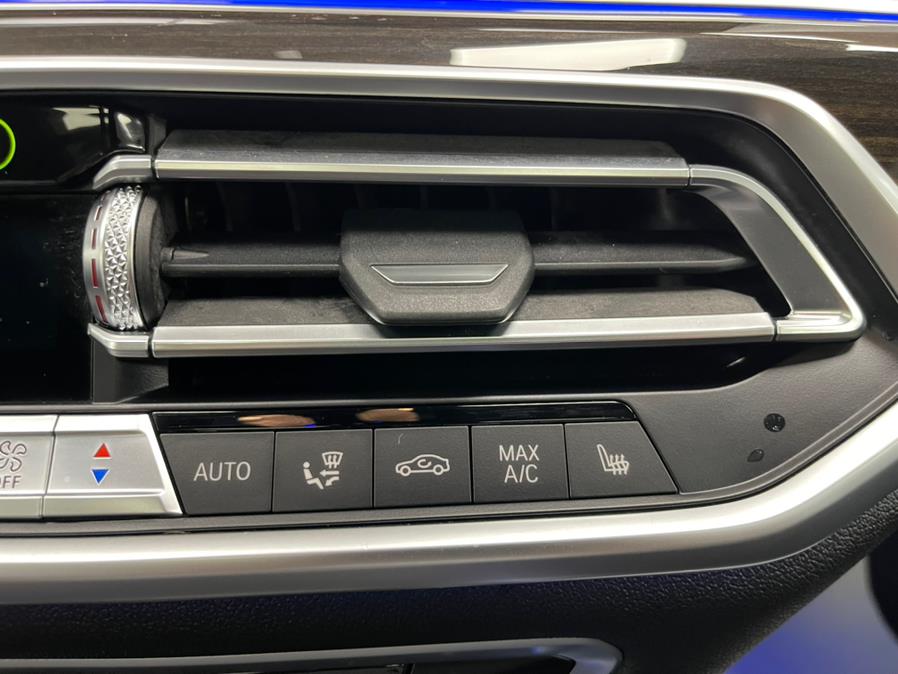 2019 BMW X5 xDrive40i Sports Activity Vehicle, available for sale in Massapequa Park, New York | Power Motors East. Massapequa Park, New York 2019 BMW X5 xDrive40i Sports Activity Vehicle, available for sale in Massapequa Park, New York | Power Motors East. Massapequa Park, New York